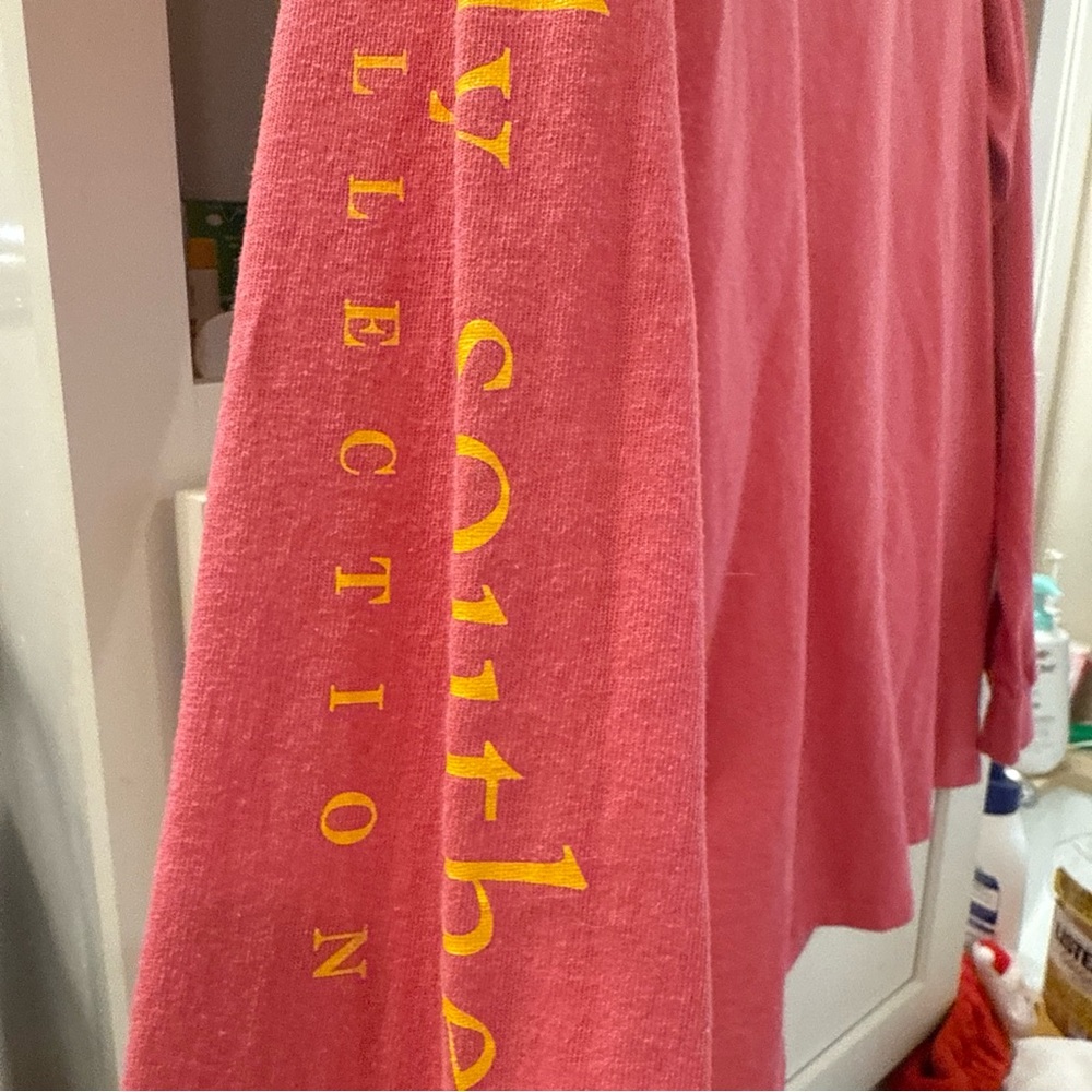 Small simply southern pink long sleeved T shirt Dog Kisses and Pizza - Picture 3 of 7